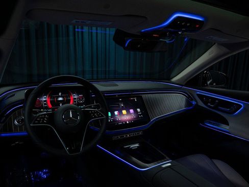 New 2026 Mercedes-Benz E 350 4MATIC Sedan image 13