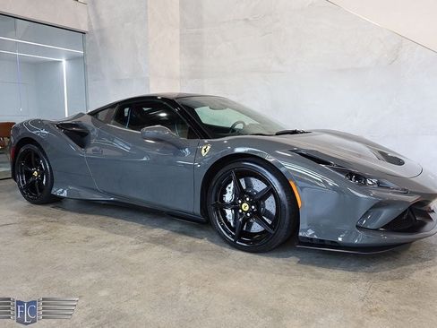Used 2022 Ferrari F8 Tributo RWD image 1