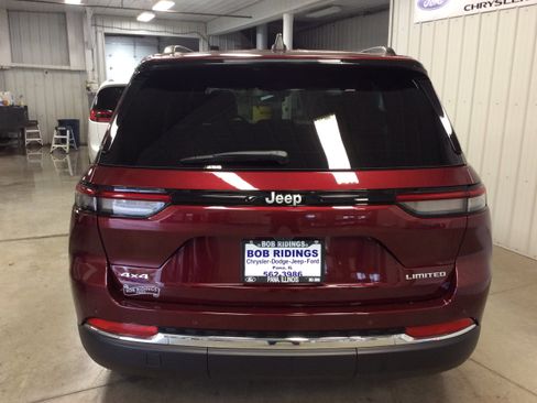 New 2025 Jeep Grand Cherokee Limited image 4