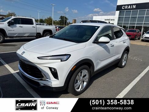 Used 2025 Buick Encore GX Preferred w/ Advanced Technology Package FWD image 1