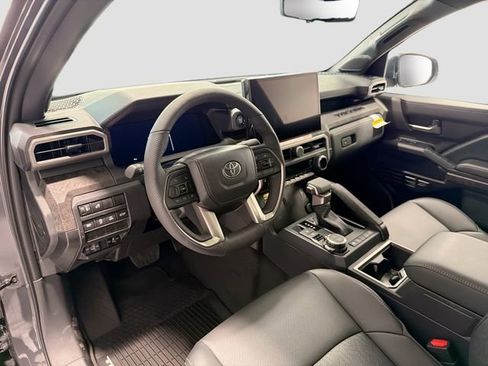 New 2026 Toyota Tacoma Limited AWD/4WD image 8
