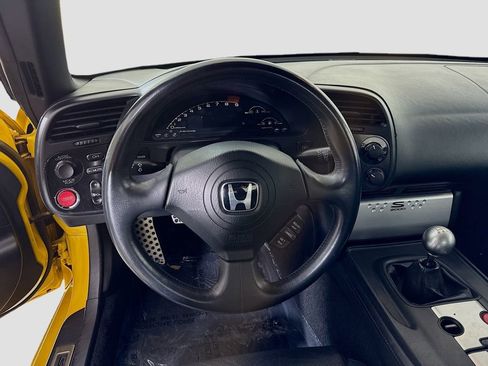 Used 2005 Honda S2000 image 12