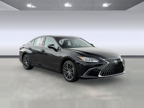 Used 2024 Lexus ES 300h w/ Premium Package FWD image 7