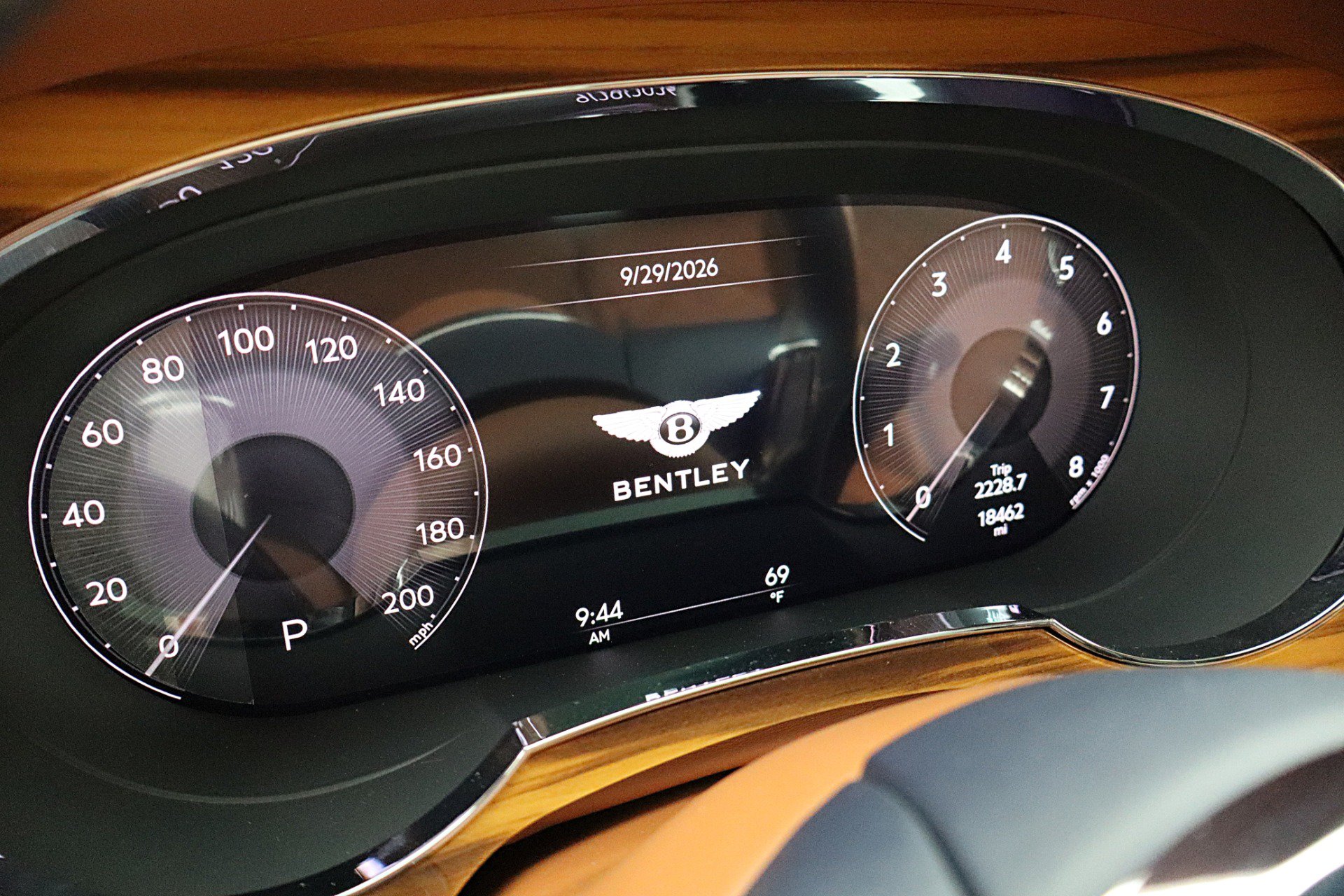 Certified 2022 Bentley Bentayga AWD/4WD image 24