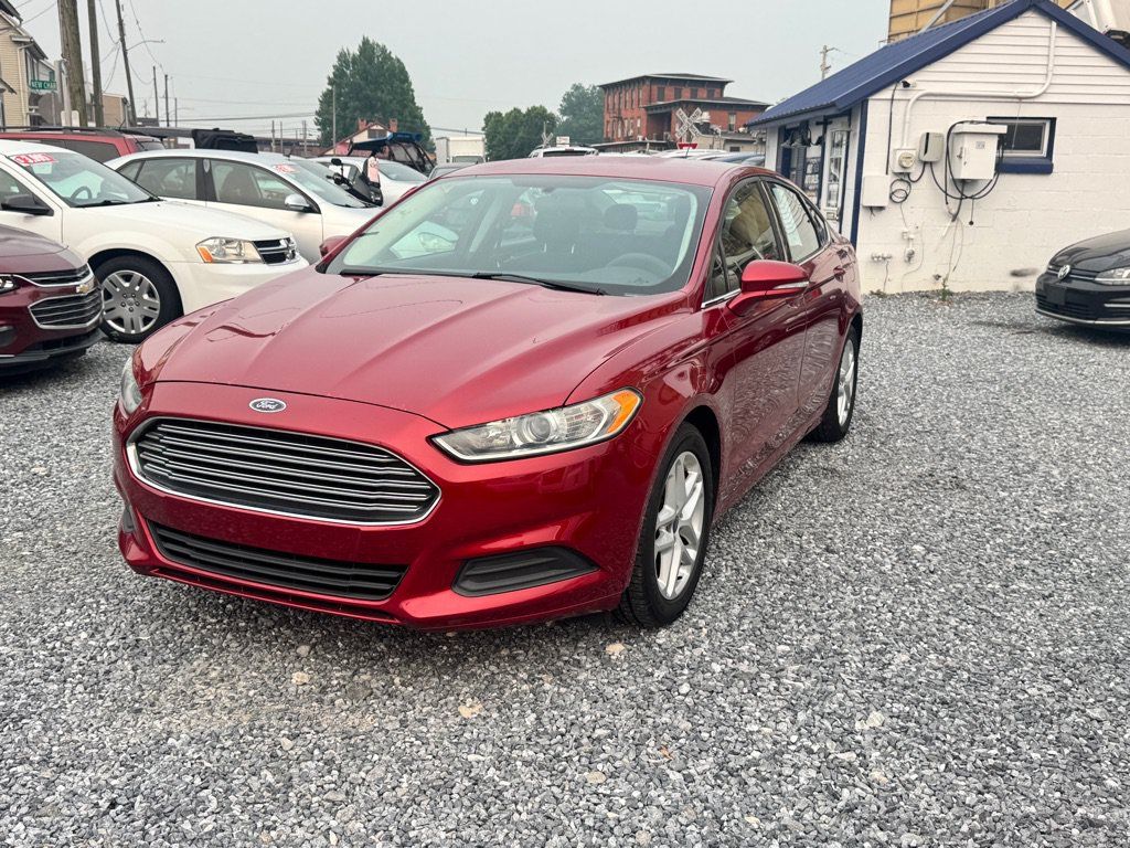 Used 2014 Ford Fusion SE FWD image 1