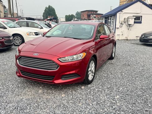 Used 2014 Ford Fusion SE FWD image 1
