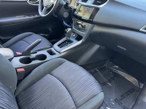 Used 2019 Nissan Sentra SV FWD image 31