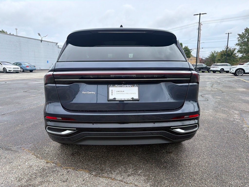 Used 2024 Lincoln Nautilus Reserve w/ Equipment Group 202A AWD/4WD image 8
