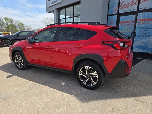 Used 2025 Subaru Crosstrek 2.0i Premium AWD/4WD image 6
