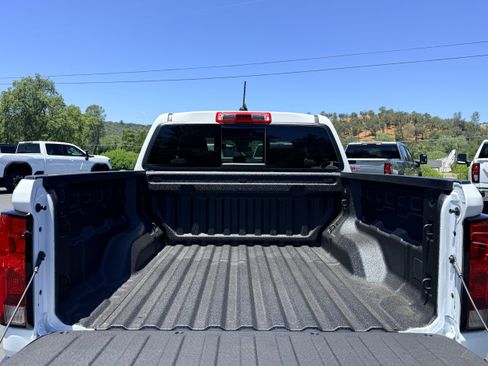 New 2026 Chevrolet Colorado W/T w/ WT Custom Package AWD/4WD image 7