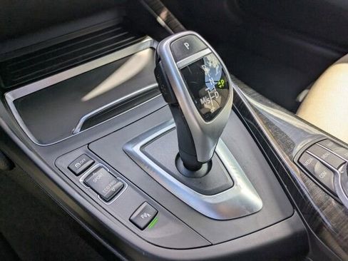 Used 2020 BMW 230i Convertible w/ M Sport Package image 26