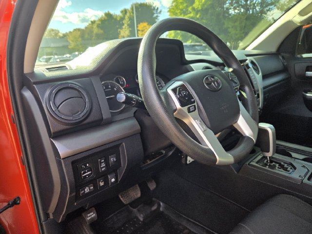 Used 2017 Toyota Tundra SR5 AWD/4WD image 18