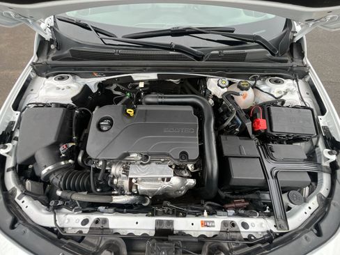 Used 2024 Chevrolet Malibu LT image 31