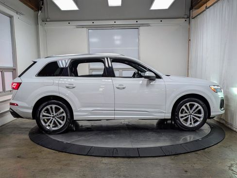 Used 2025 Audi Q7 3.0T Premium Plus image 10