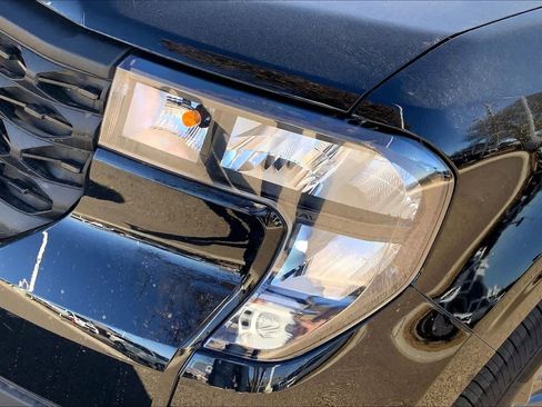 New 2025 Ford Maverick XLT w/ XLT Luxury Package image 13