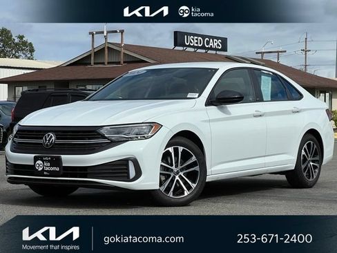 Used 2024 Volkswagen Jetta Sport FWD image 1
