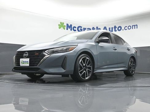 Used 2025 Nissan Sentra SR image 6