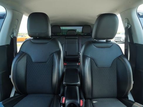 Used 2020 Jeep Compass Latitude w/ Cold Weather Group image 34