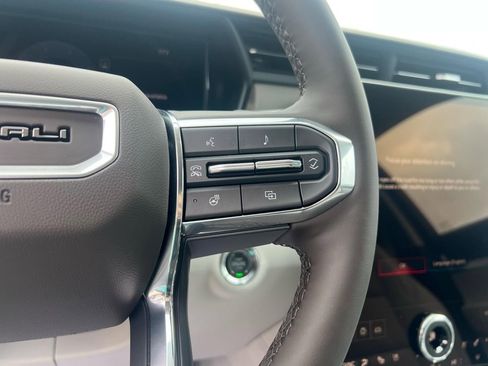 New 2026 GMC Terrain Denali w/ LPO, Floor Liner Package image 13