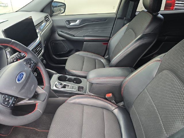 Used 2023 Ford Escape ST-Line Select w/ Tech Pack #2 AWD/4WD image 18