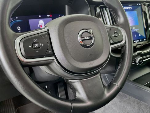 Used 2024 Volvo XC60 B5 Core image 15