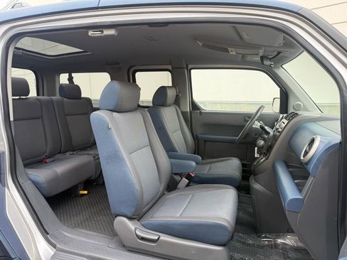 Used 2005 Honda Element EX image 25
