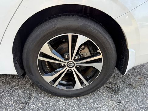 Used 2023 Nissan Sentra SV w/ All-Weather Package FWD image 7