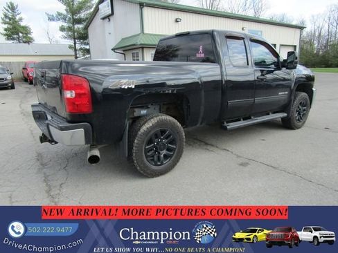 Used 2013 Chevrolet Silverado 2500 LT w/ Interior Plus Package image 4