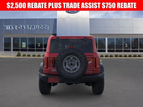 New 2025 Ford Bronco Badlands image 5