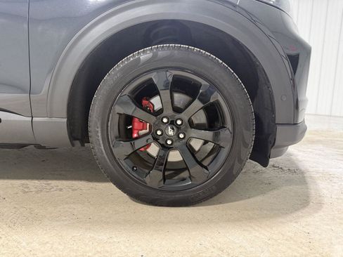 Used 2020 Ford Explorer ST w/ ST Street Pack image 40