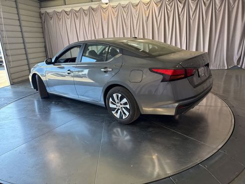 Used 2025 Nissan Altima 2.5 S FWD image 7