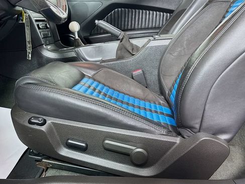Used 2012 Ford Mustang Shelby GT500 w/ Electronics Pkg RWD image 21
