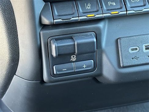 Used 2024 Chevrolet Silverado 2500 Custom w/ Custom Value Package image 22