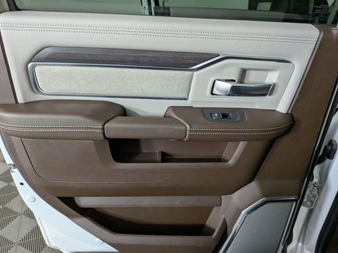 New 2026 RAM 3500 Laramie AWD/4WD image 28