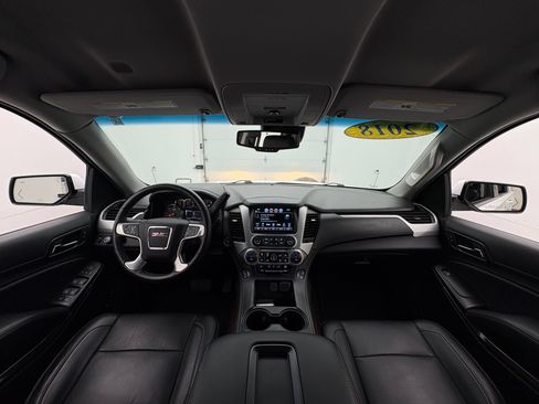 Used 2018 GMC Yukon XL SLT AWD/4WD image 3