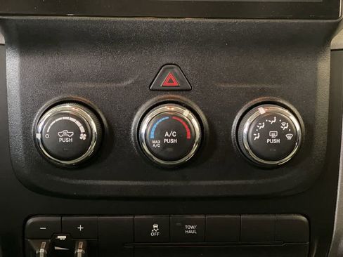 Used 2015 RAM 1500 Express w/ Black Ram 1500 Express Group AWD/4WD image 21