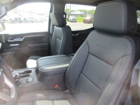 New 2026 GMC Sierra 1500 Denali AWD/4WD image 14