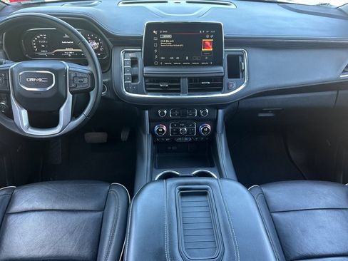 Used 2024 GMC Yukon SLT AWD/4WD image 15