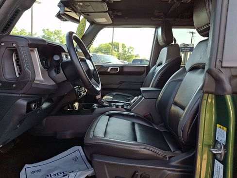 Certified 2025 Ford Bronco Outer Banks AWD/4WD image 14