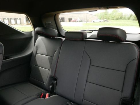New 2026 Chevrolet Traverse RS AWD/4WD image 14