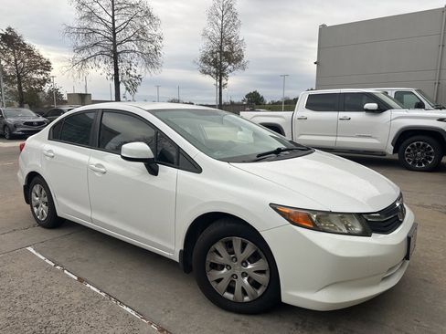 Used 2012 Honda Civic LX image 3