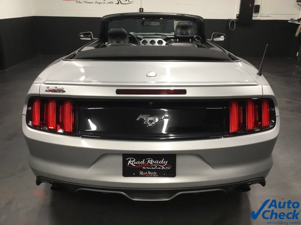 Used 2016 Ford Mustang Premium RWD image 9