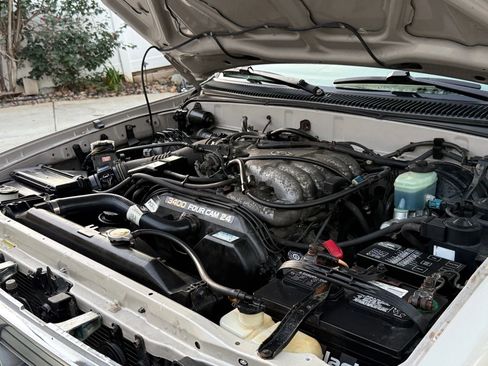 Used 1997 Toyota 4Runner Limited image 16