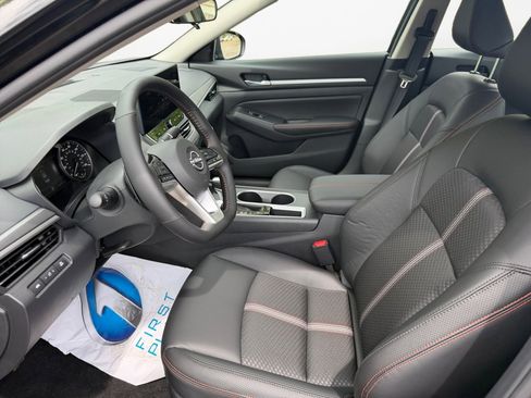 New 2026 Nissan Altima 2.5 SR FWD image 11