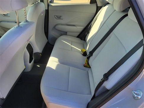 New 2026 Hyundai Kona SE image 9