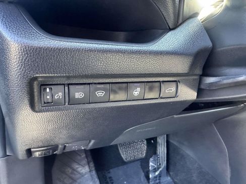 Used 2023 Toyota RAV4 XLE w/ Convenience Package AWD/4WD image 30