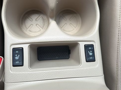 Used 2019 Nissan Rogue SV FWD image 44