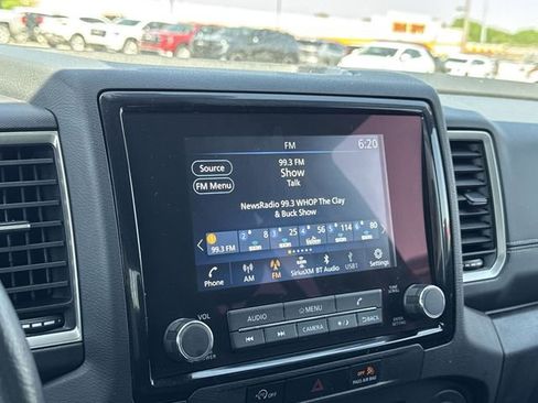 Used 2023 Nissan Frontier SV w/ Technology Package image 17