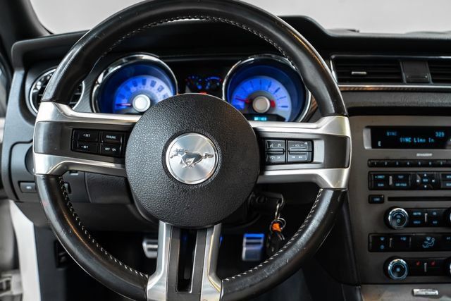 Used 2013 Ford Mustang GT Premium RWD image 25