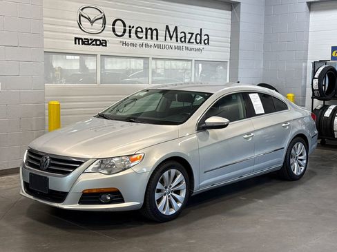 Used 2010 Volkswagen CC Sport FWD image 1